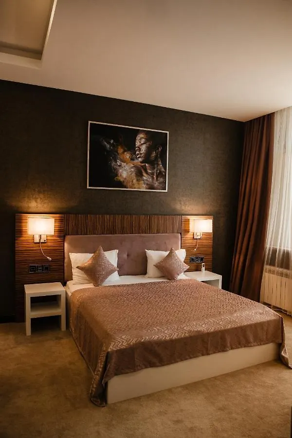 Hillmond Hotel باكو
